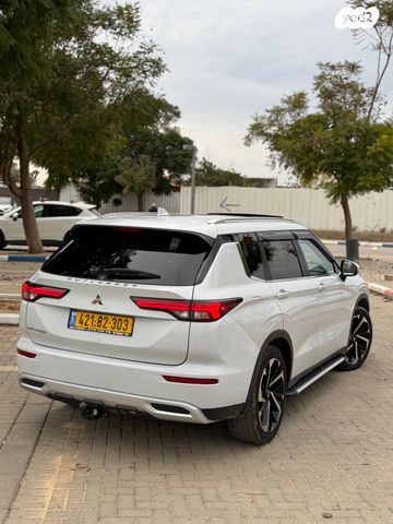 מיצובישי אאוטלנדר