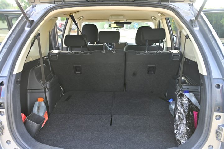 מיצובישי אאוטלנדר