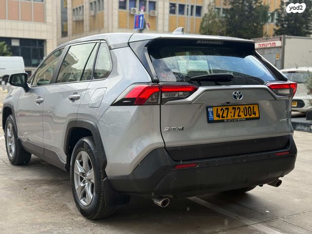 טויוטה RAV4