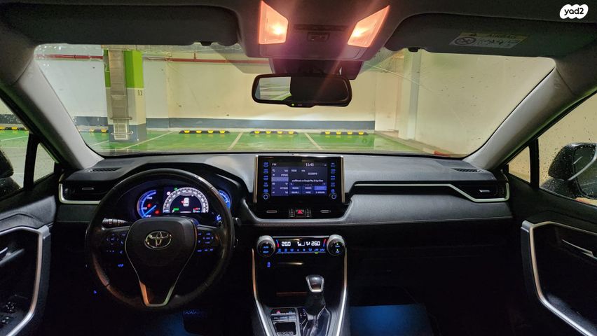 טויוטה RAV4