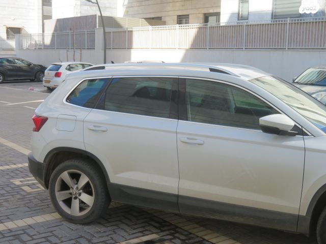 מודעת רכב סקודה קארוק