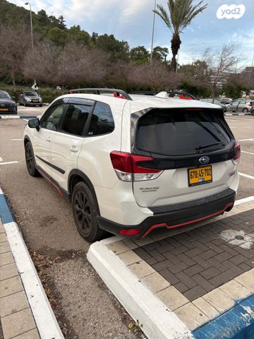 סובארו פורסטר