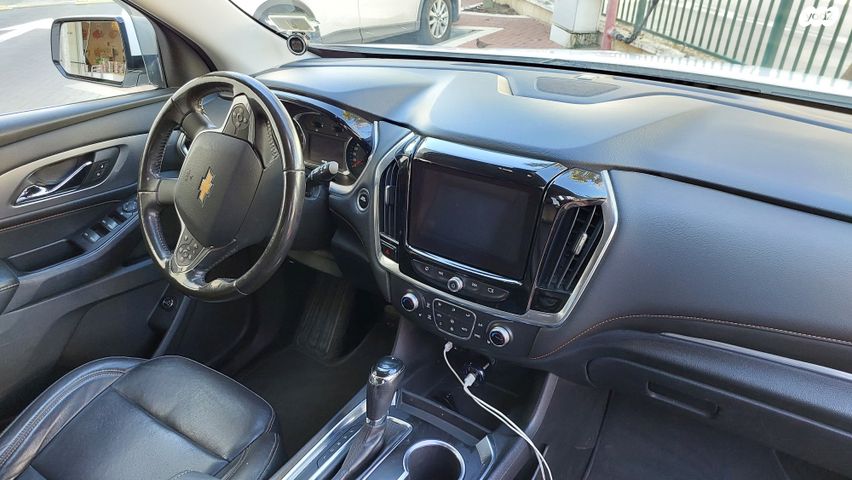 שברולט טראוורס