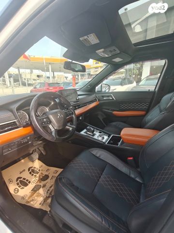 מיצובישי אאוטלנדר