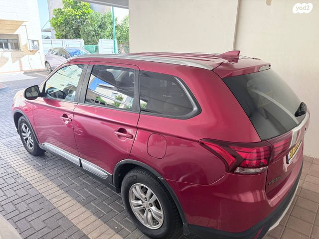 מיצובישי אאוטלנדר