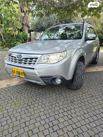 סובארו פורסטר