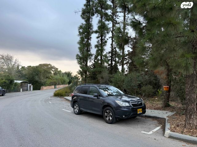 סובארו פורסטר