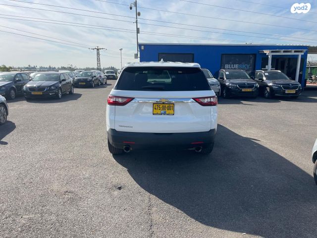 שברולט טראוורס