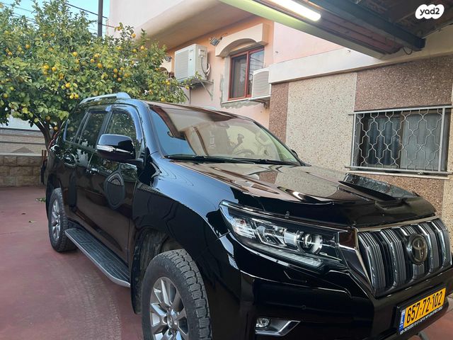 מודעת רכב טויוטה לנד קרוזר