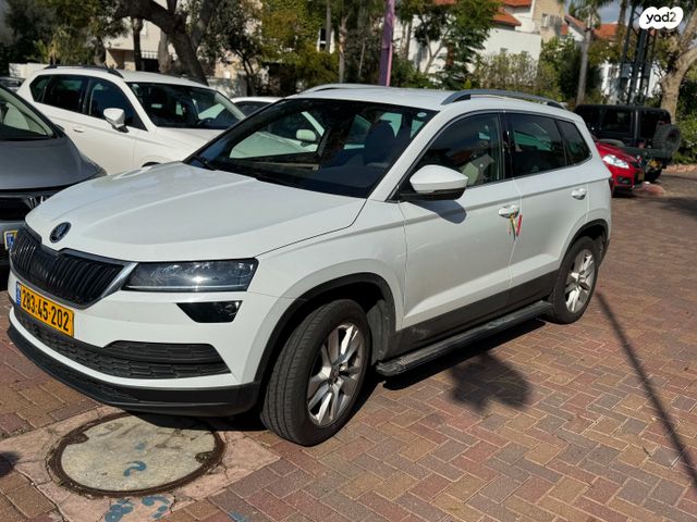 מודעת רכב סקודה קארוק