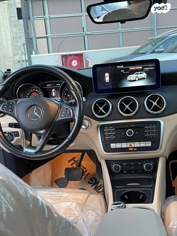 מרצדס-בנץ GLA