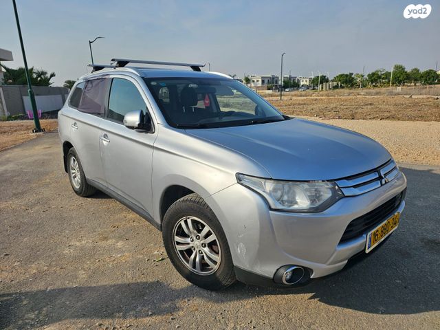 מיצובישי אאוטלנדר