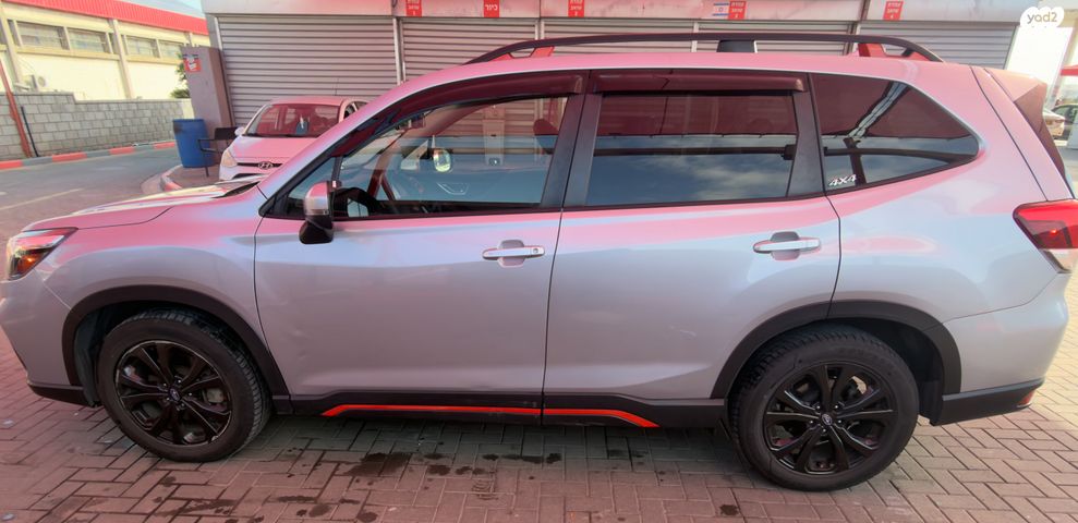 סובארו פורסטר