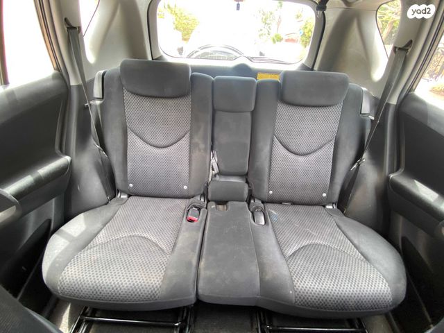 טויוטה RAV4