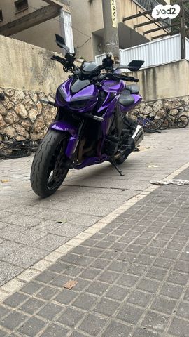 קאוואסאקי Z1000