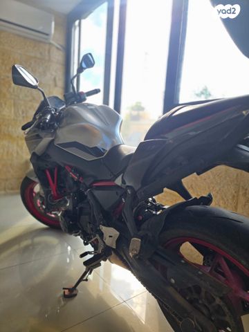 מודעת רכב קאוואסאקי Z650 abs