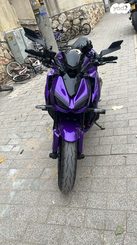 קאוואסאקי Z1000