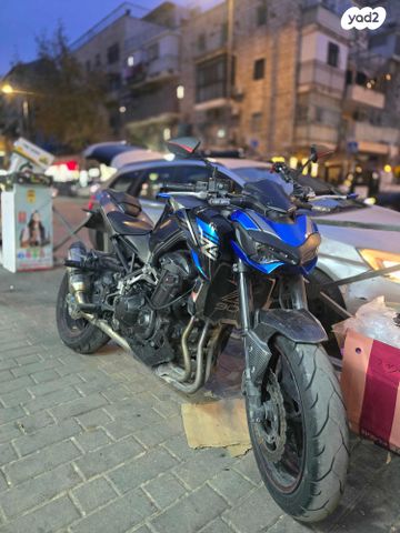 קאוואסאקי Z900