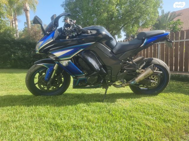 קאוואסאקי Z1000SX