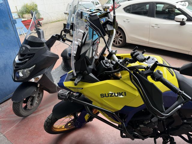 סוזוקי V-STROM DL800 DE