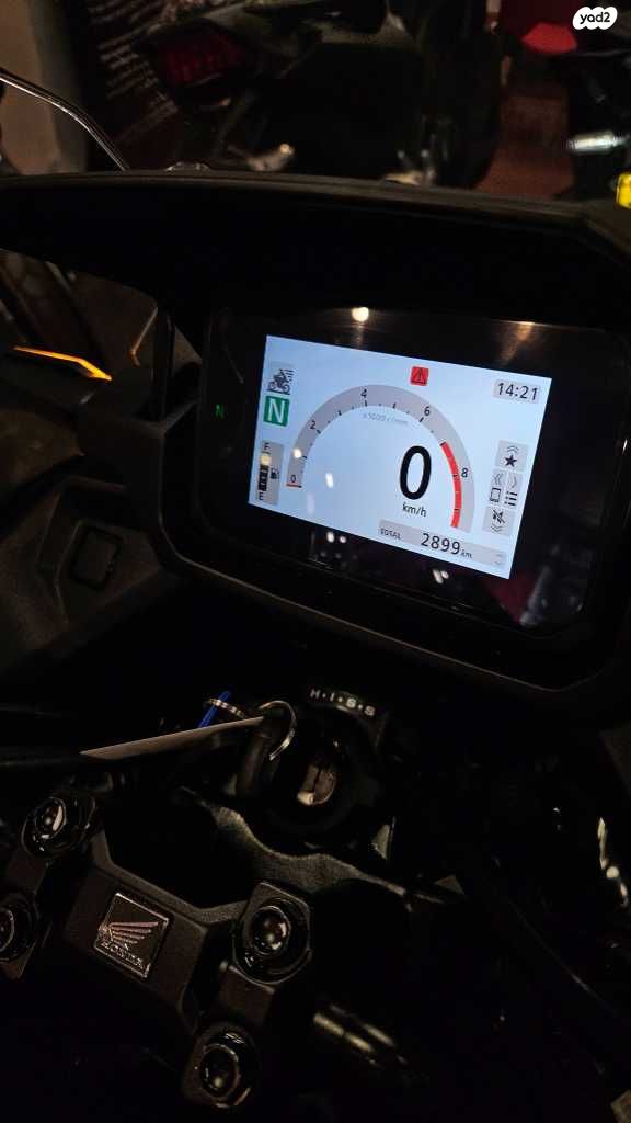 הונדה NC750X DCT