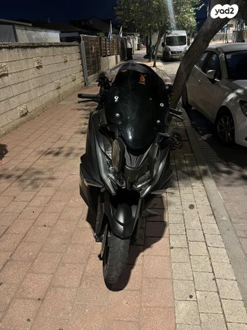 מודעת רכב קימקו AK 550