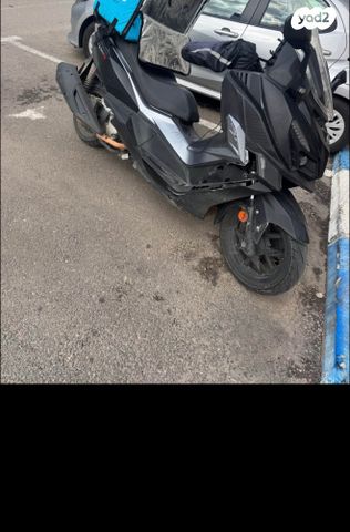 מודעת רכב סאן יאנג קרוזים 300