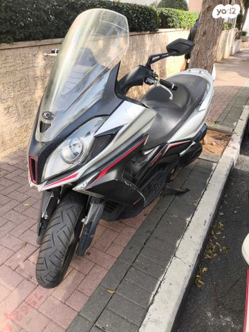מודעת רכב קימקו דאון-טאון 350