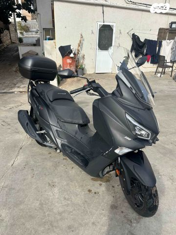 סאן יאנג ג'וי-מקס Z-300