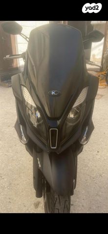 מודעת רכב קוואנג-יאנג אחר