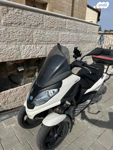 פיאג'ו MP3 300 HPE