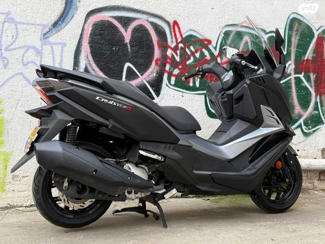 סאן יאנג קרוזים 300 אלפא