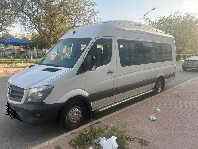 מיניבוסים ורכבי הסעות