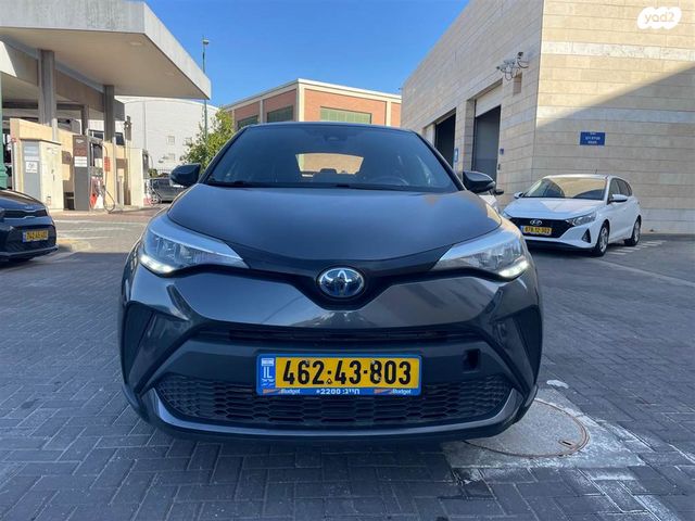 מודעת רכב טויוטה C-HR