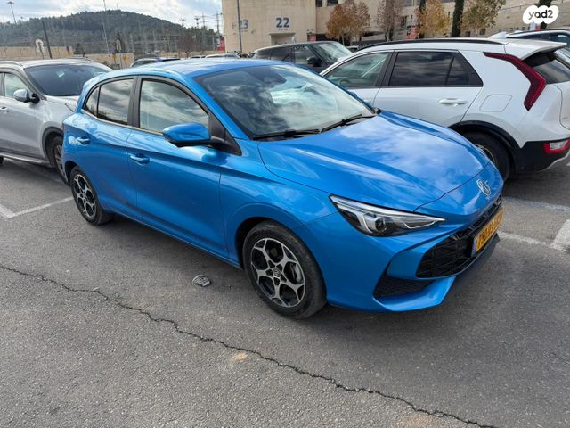 מודעת רכב אם ג'י MG3