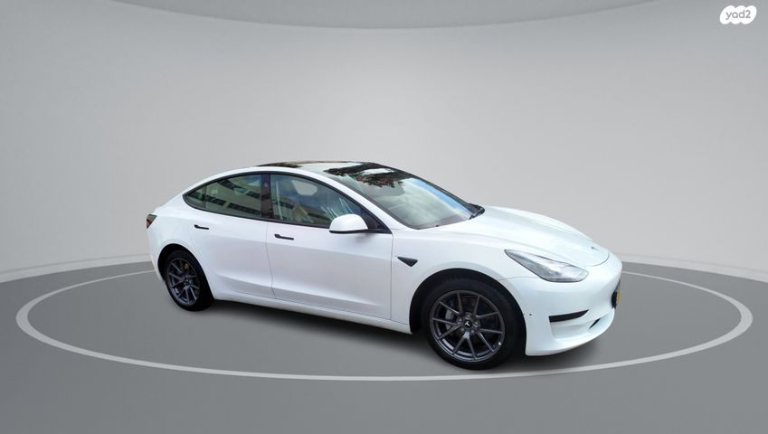 טסלה מודל 3