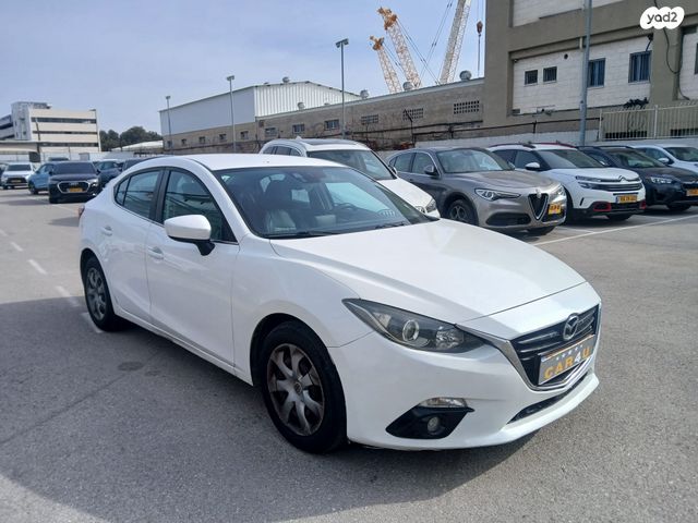 מודעת רכב מאזדה 3
