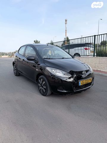 מודעת רכב מאזדה 2