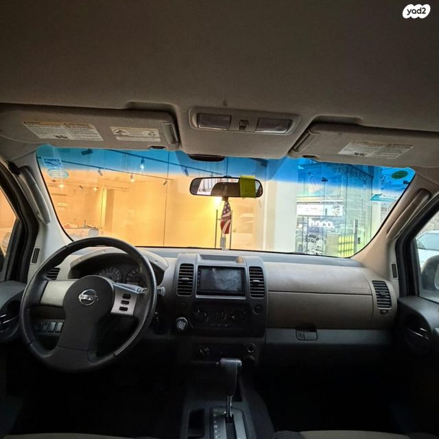 ניסאן אקסטרה