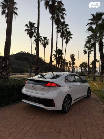 יונדאי איוניק