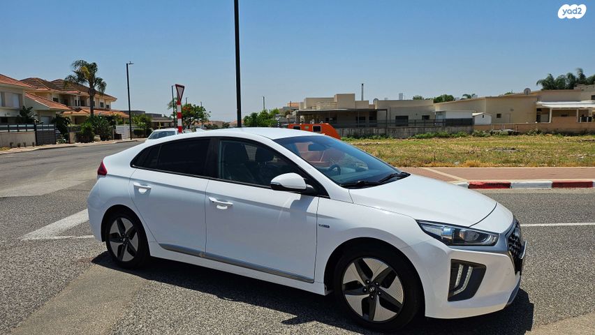 יונדאי איוניק