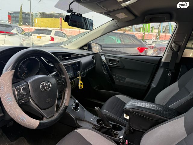 טויוטה אוריס