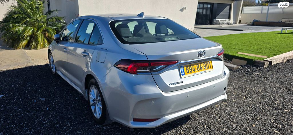 טויוטה קורולה