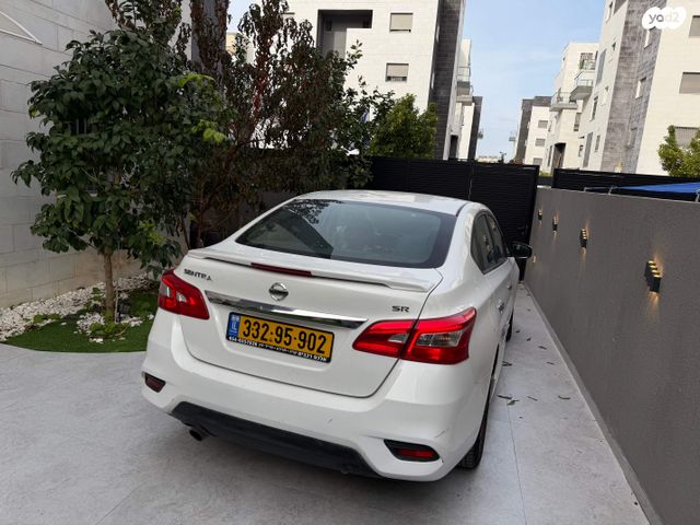 ניסאן סנטרה