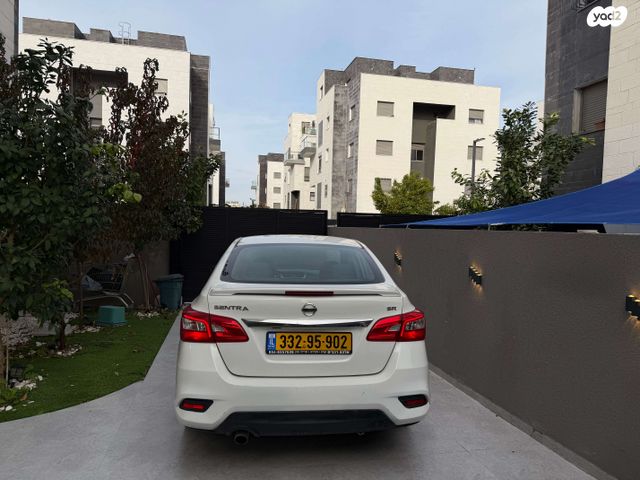 ניסאן סנטרה