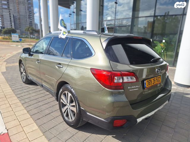 סובארו אאוטבק