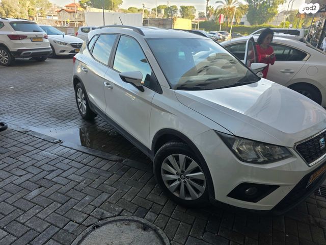 מודעת רכב סיאט ארונה