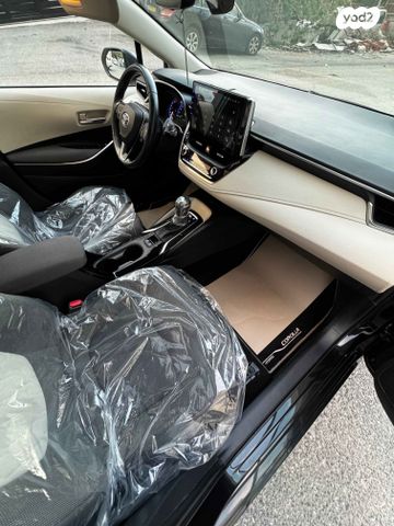 טויוטה קורולה