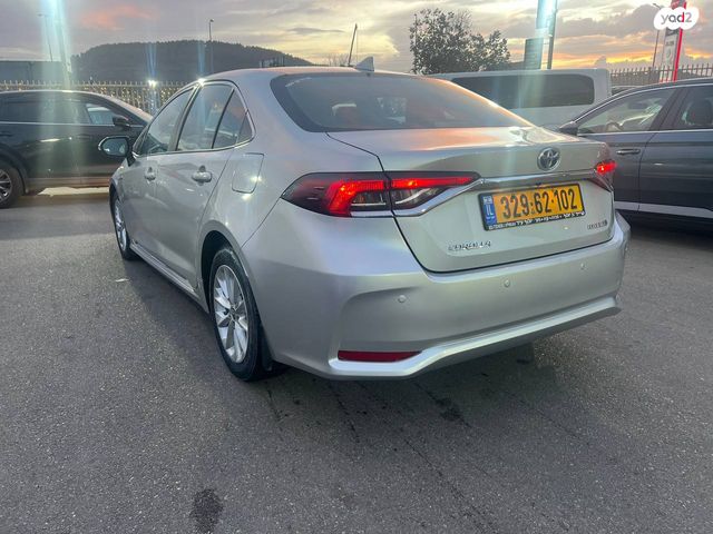 טויוטה קורולה