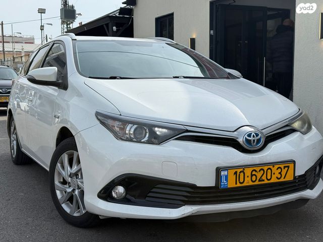 טויוטה אוריס